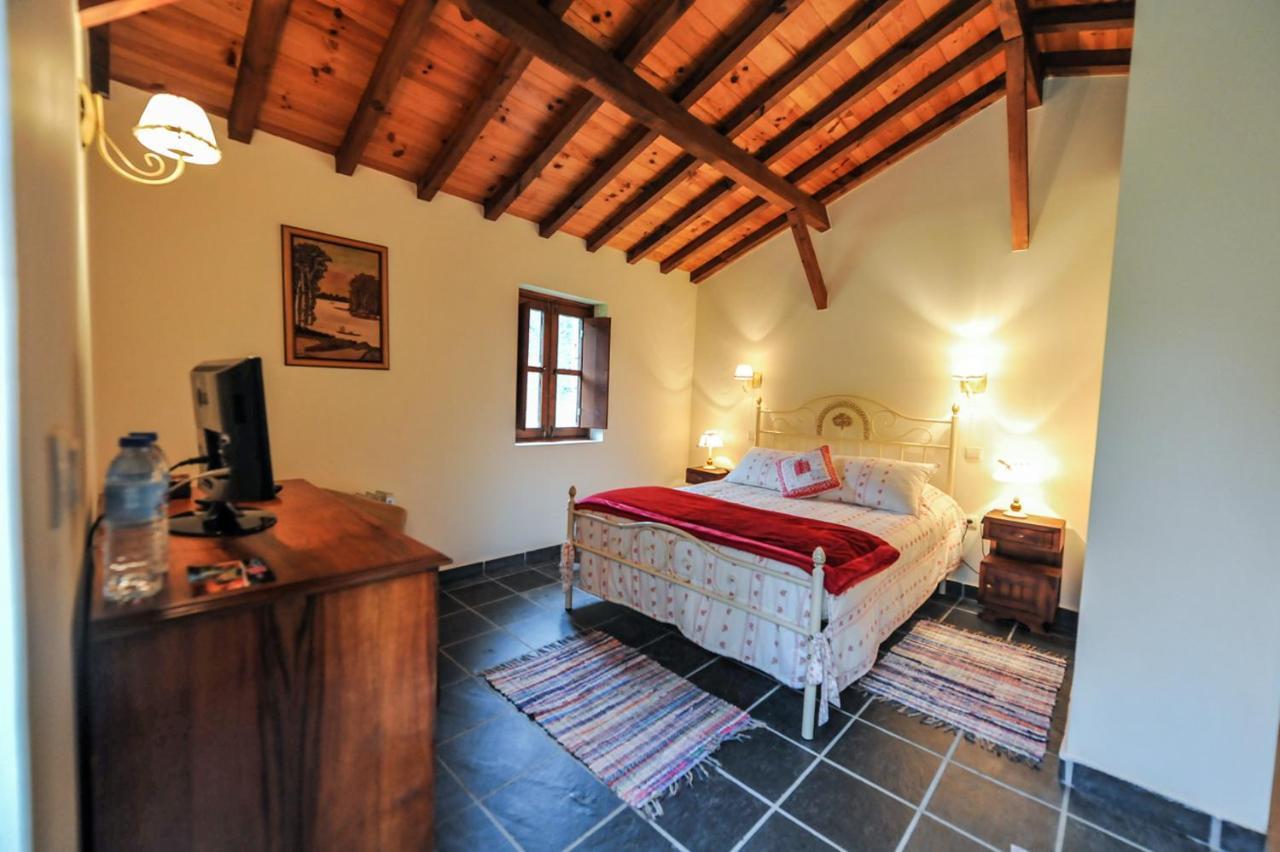 Quinta Da Rabacosa - Turismo Rural كاسترو دير المظهر الخارجي الصورة